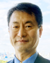西山　宏人